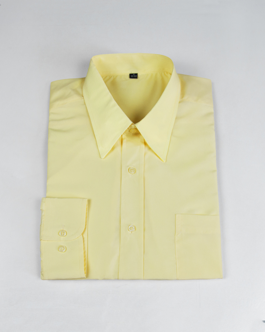 camisa amarela gravata